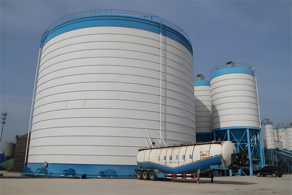 焦炭鋼板倉施工現場